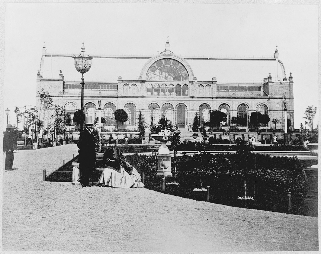 Kurz nach der Fertigstellung der Glaspalast 1864